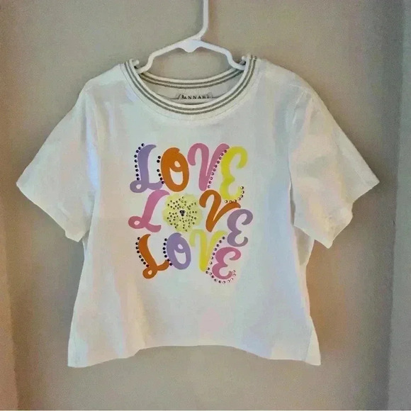 Hannah Banana Short Sleeve Graphic Crop Top - Picture 2 of 5